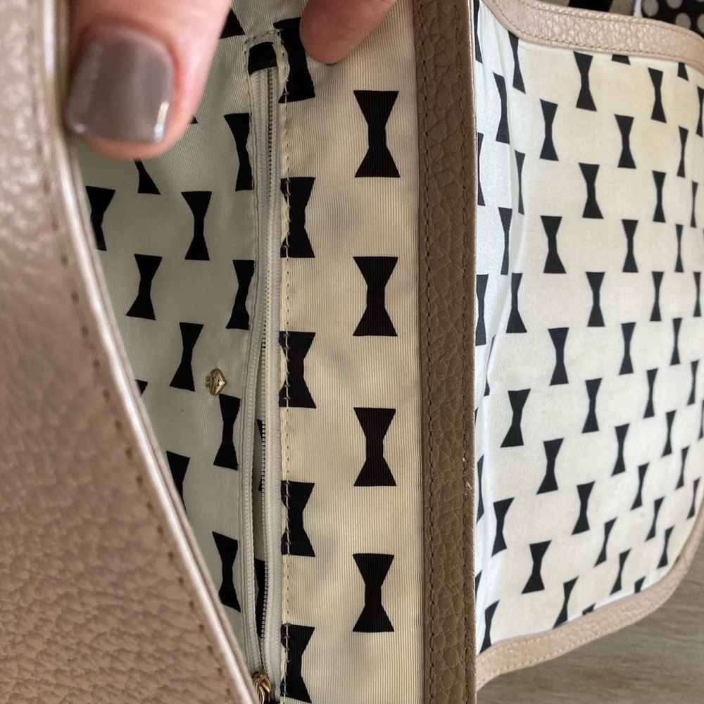 Kate Spade Crossbody - Picture 4 of 4